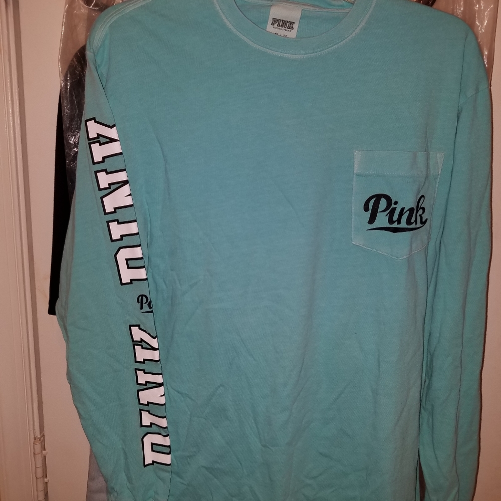 PINK by Victoria's Secret crewneck long sleeve tee